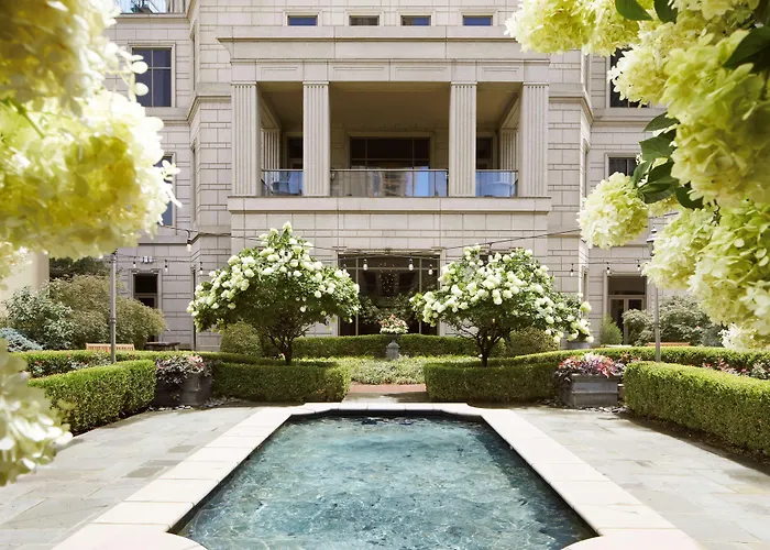 Waldorf Astoria Atlanta Buckhead Hotel